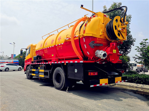 天錦15方一體罐清洗吸污車(chē)