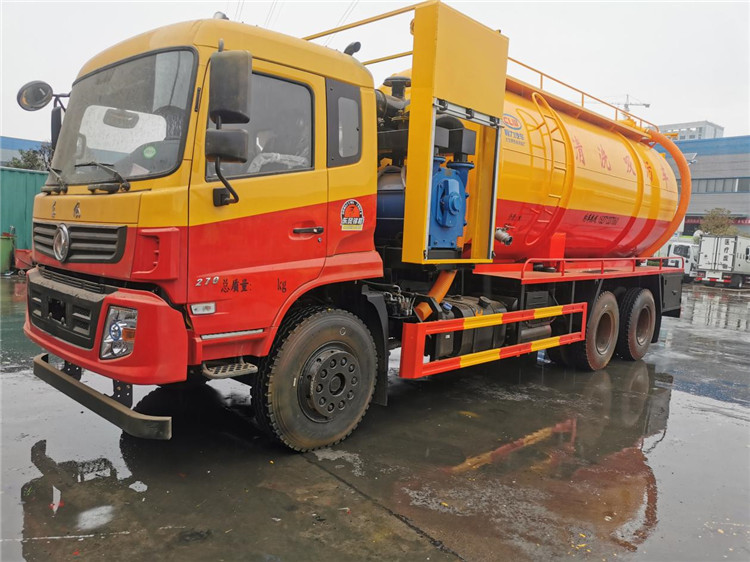 東風(fēng)錦程22方后雙橋清洗吸污車(chē)